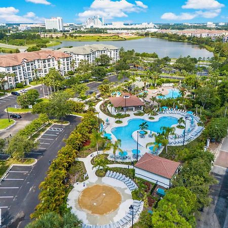 The Epic London Vista Cay Orlando Next To The Club Exterior foto