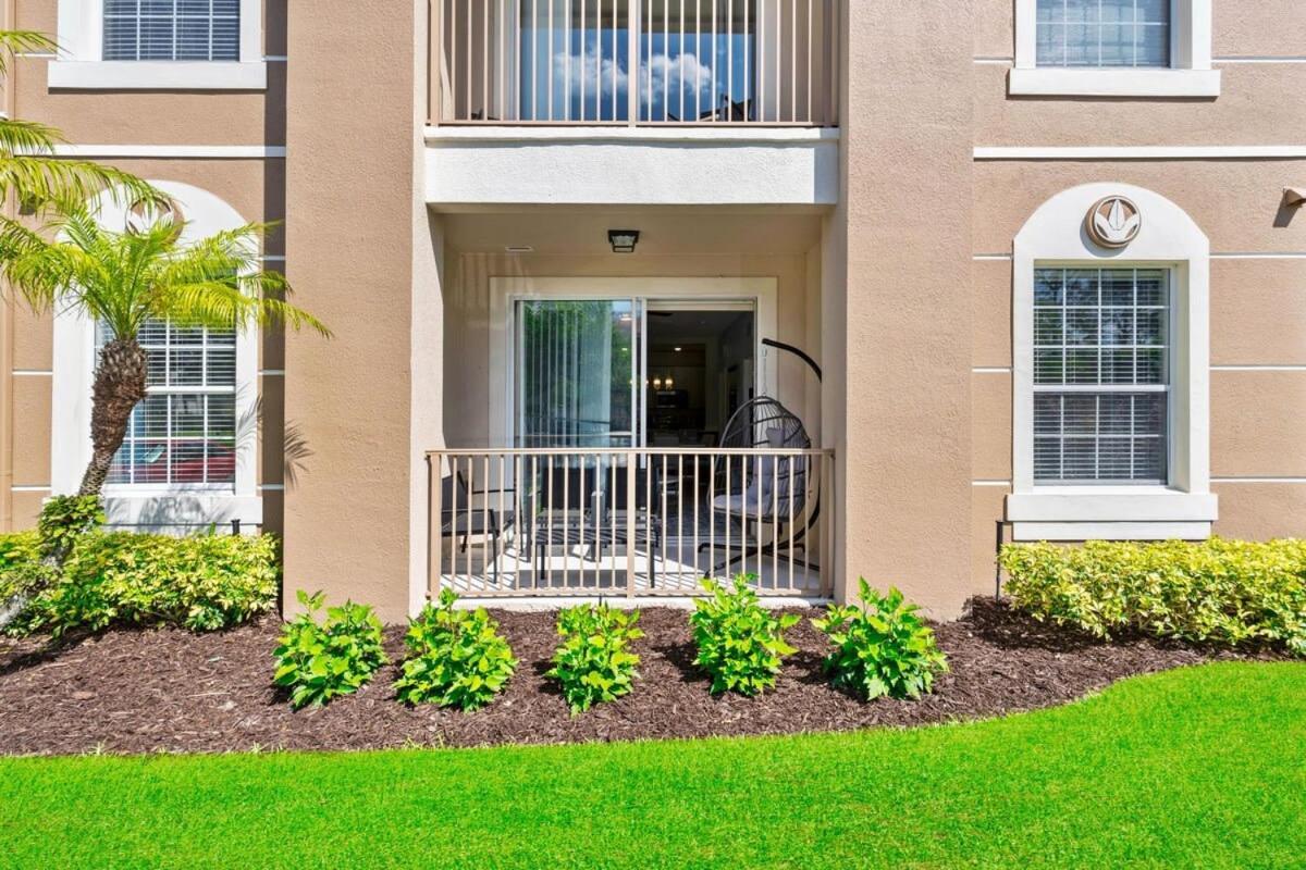The Epic London Vista Cay Orlando Next To The Club Exterior foto