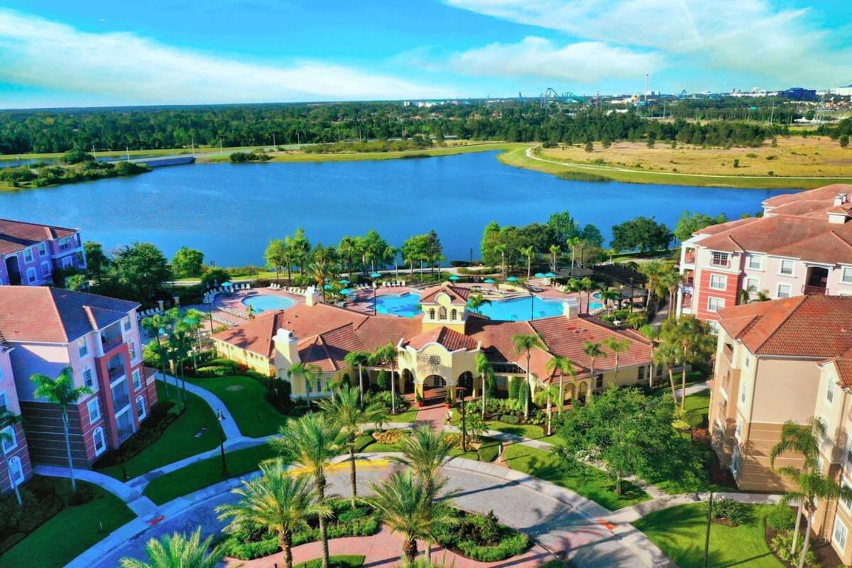 The Epic London Vista Cay Orlando Next To The Club Exterior foto