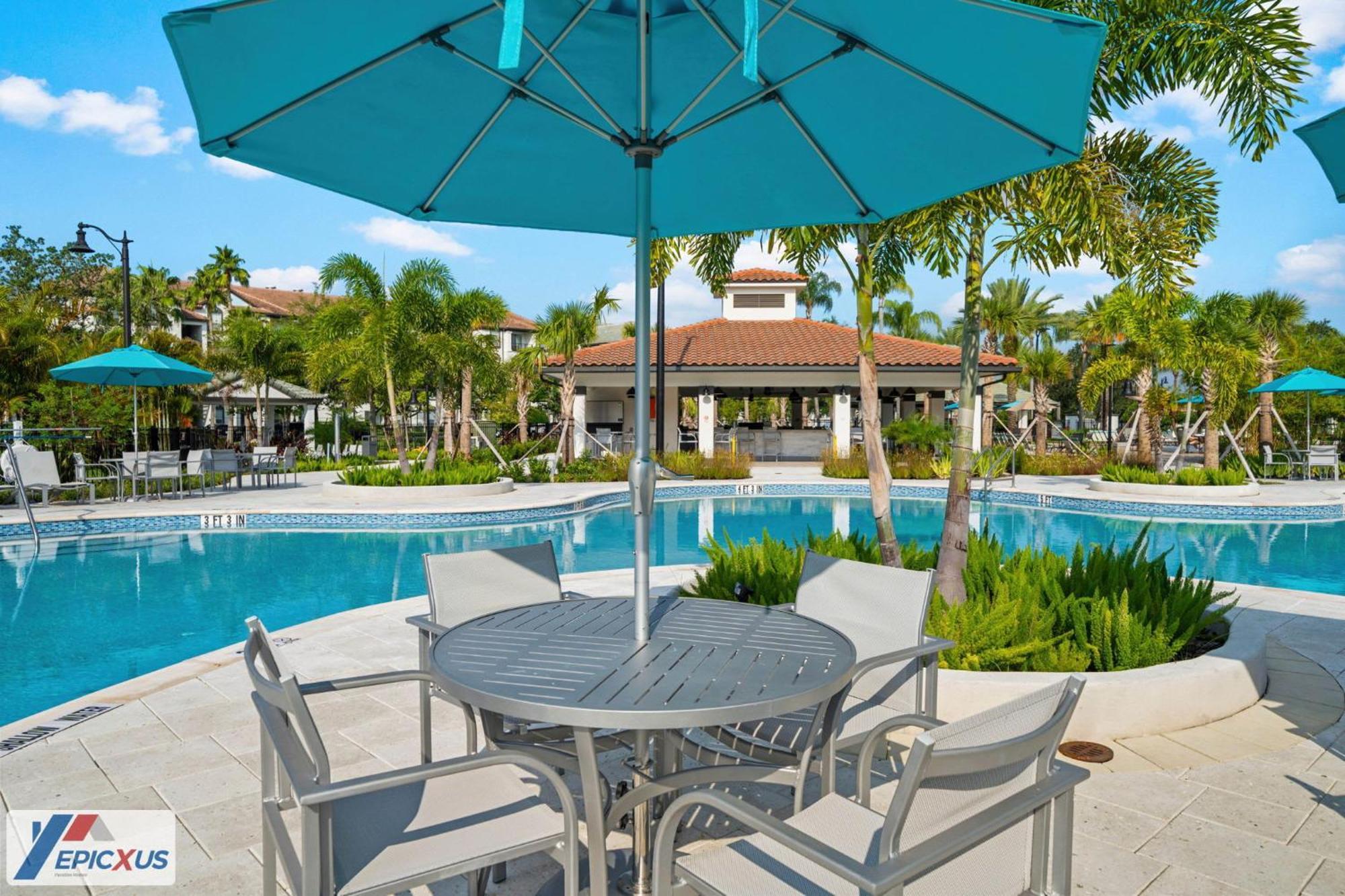 The Epic London Vista Cay Orlando Next To The Club Exterior foto