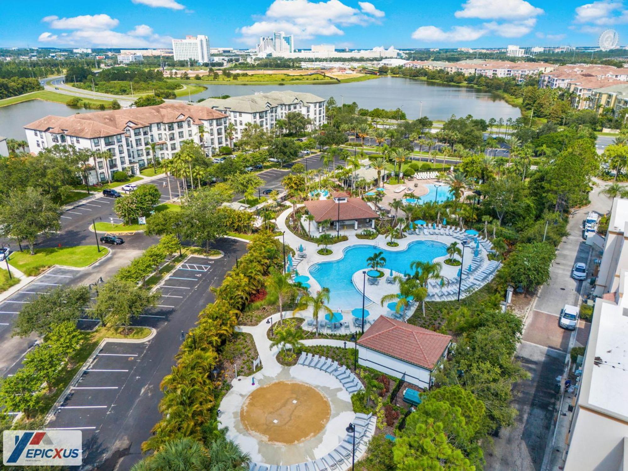 The Epic London Vista Cay Orlando Next To The Club Exterior foto