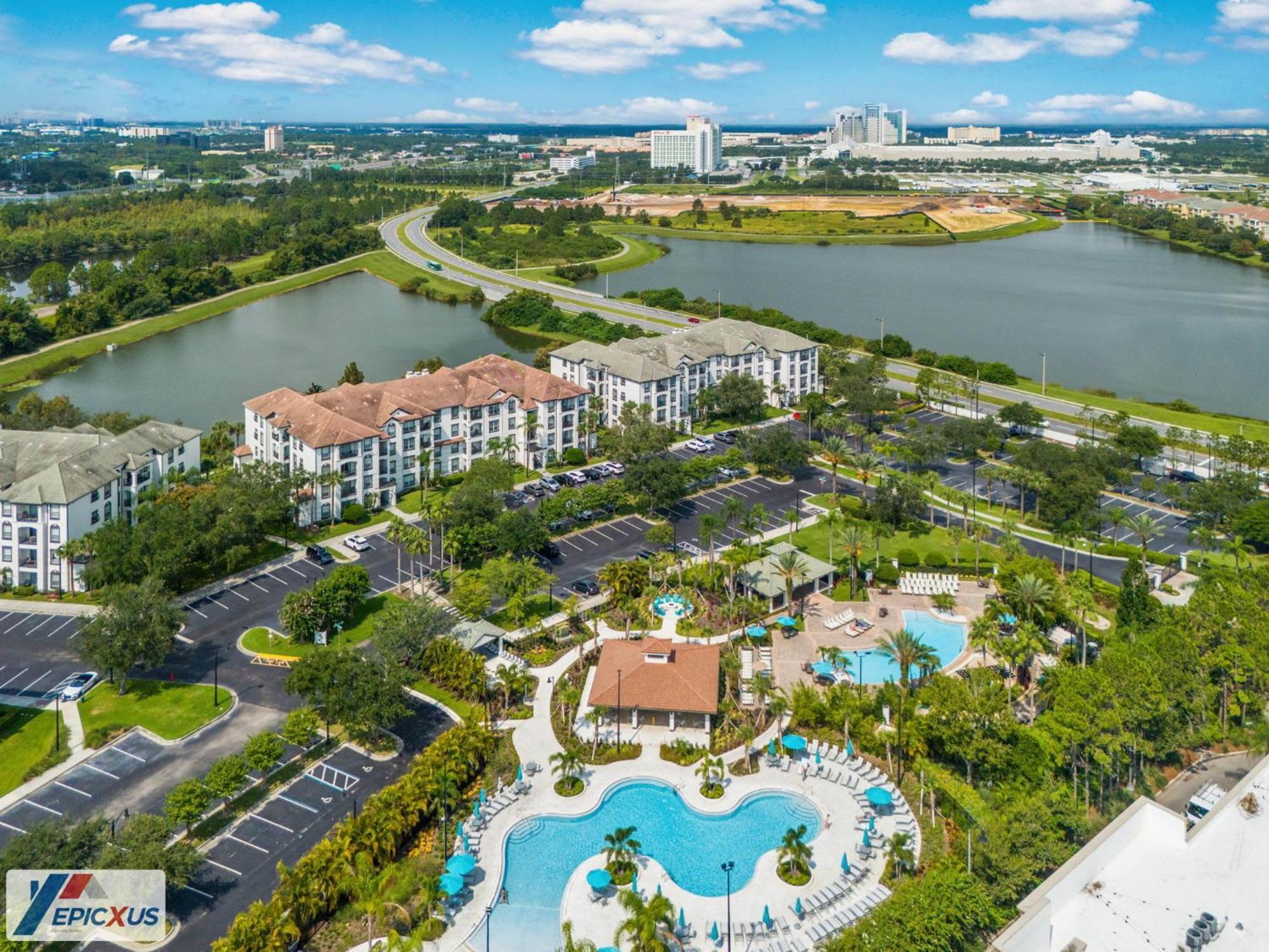 The Epic London Vista Cay Orlando Next To The Club Exterior foto